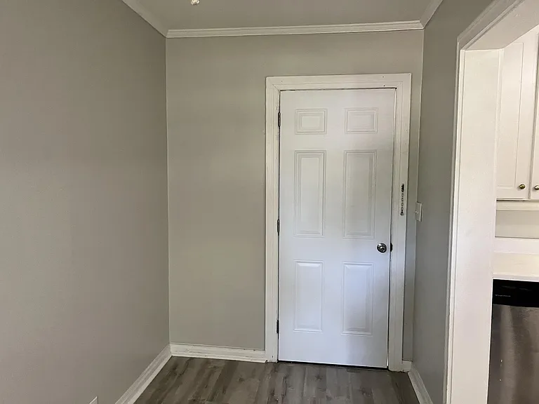 401 Highland St — Photo 6