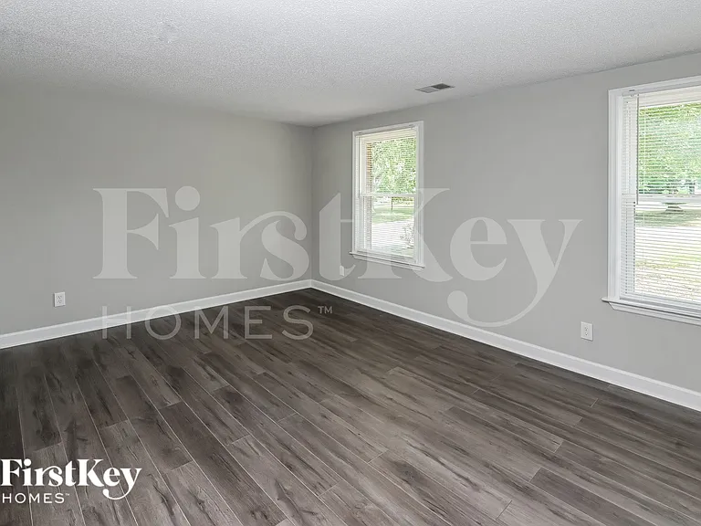 10800 Balbriggan Ct — Photo 5