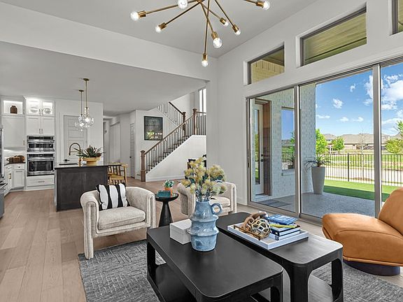 The Lavender - Family Room