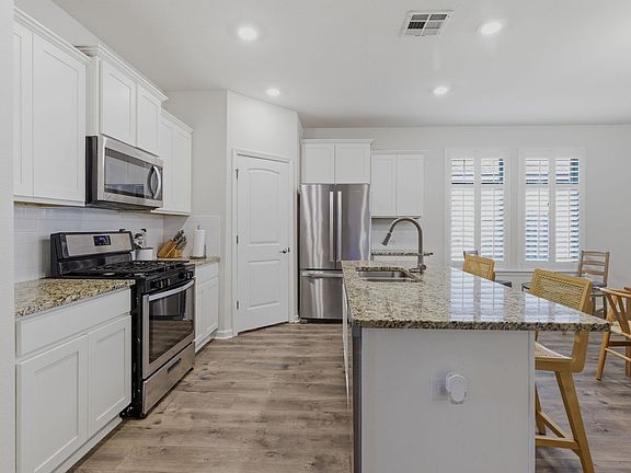 2nd image of 2436 Reserve Dr