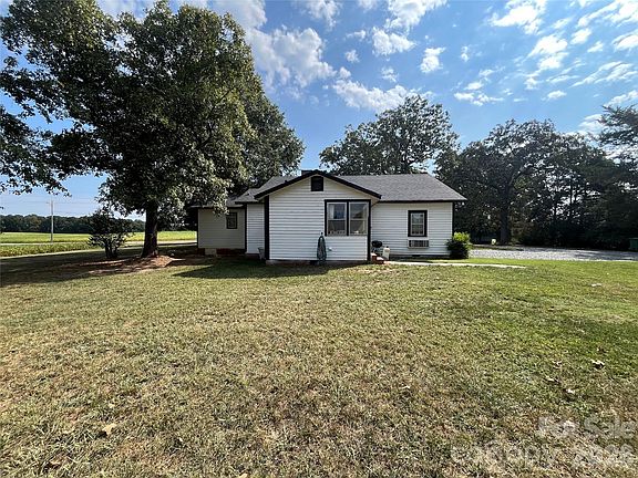 4th image of 5810 Wolf Pond Rd