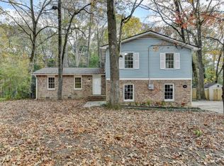 3142 Falconhurst Dr SW, Lilburn, GA 30047