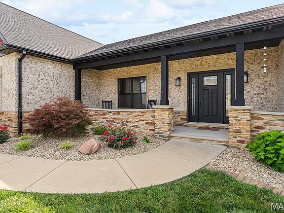 4th image of 500 Shadow Rock Ct