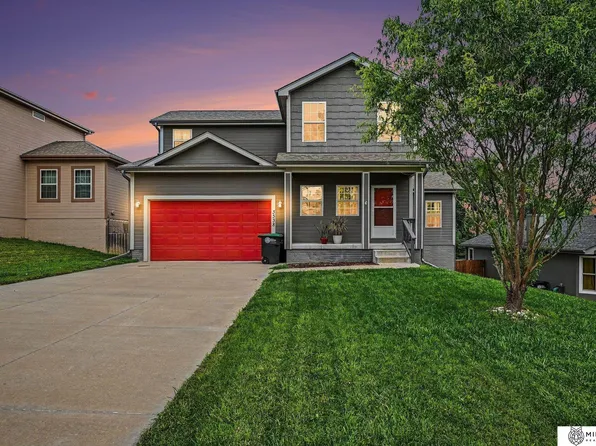 3338 Harrison St, Omaha, NE 68147