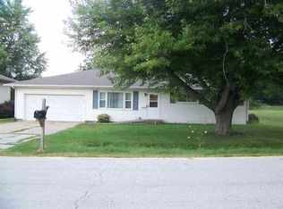 135 E 7th St, Coal Valley, IL