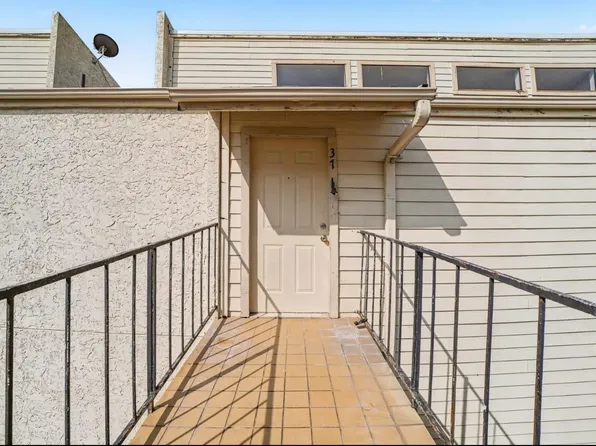 10075 Westpark Dr APT 37, Houston, TX 77042