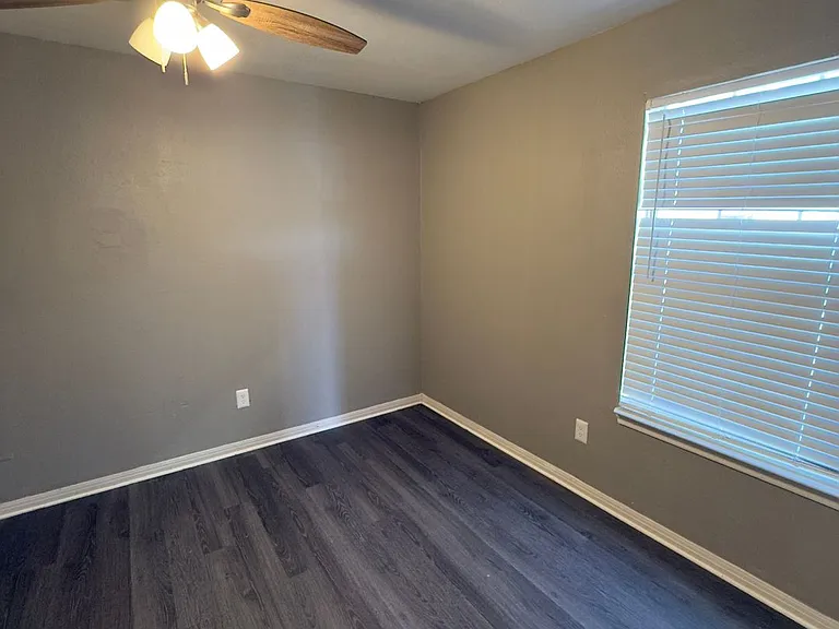 Lacy Loft — Photo 23