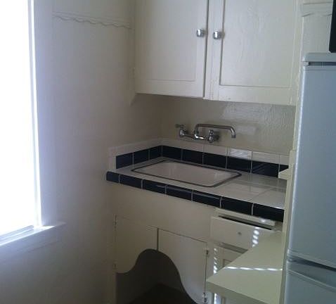 2nd image of 1622 P St APT 28