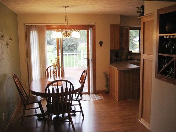 4th image of 1025 Cypress Dr