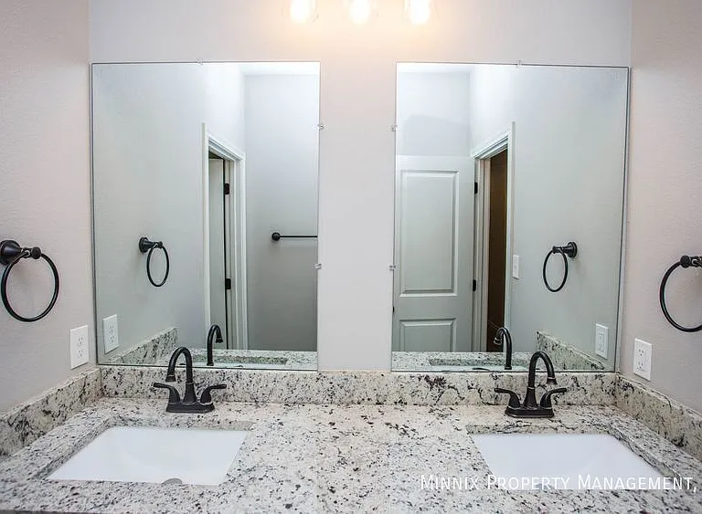 2403 Quitman Ave #B — Photo 33