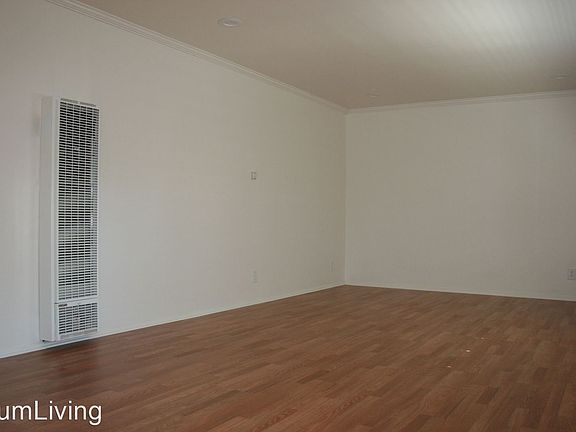 3rd image of 415 N Holliston Ave #8752670