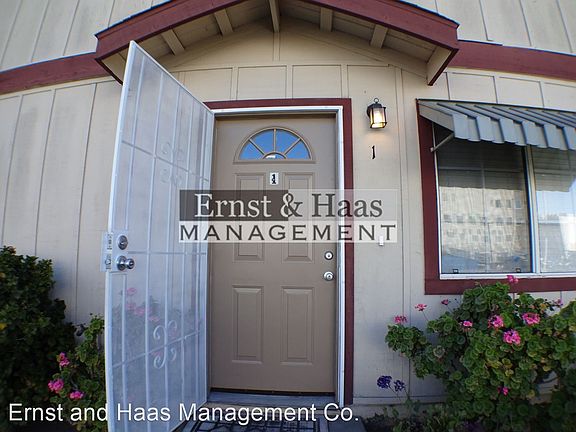 3rd image of 626 Locust Ave APT 1