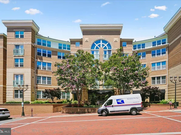 12000 Market St APT 286, Reston, VA 20190