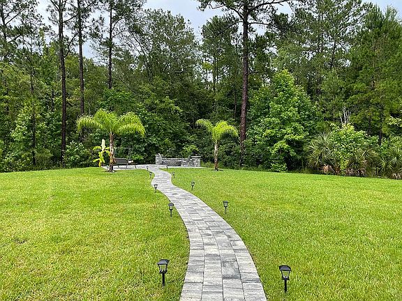 4th image of 267 Orchard Ln