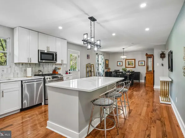 2315 Garwood Rd, Sicklerville, NJ 08081