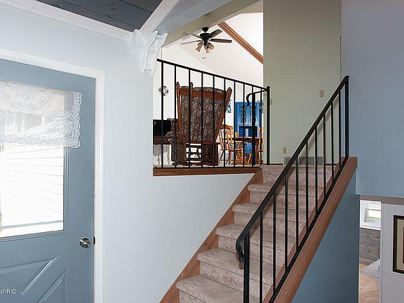 4th image of 10108 Quail Ln