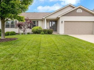 2609 Breezy Point Ln, O'Fallon, MO 63368