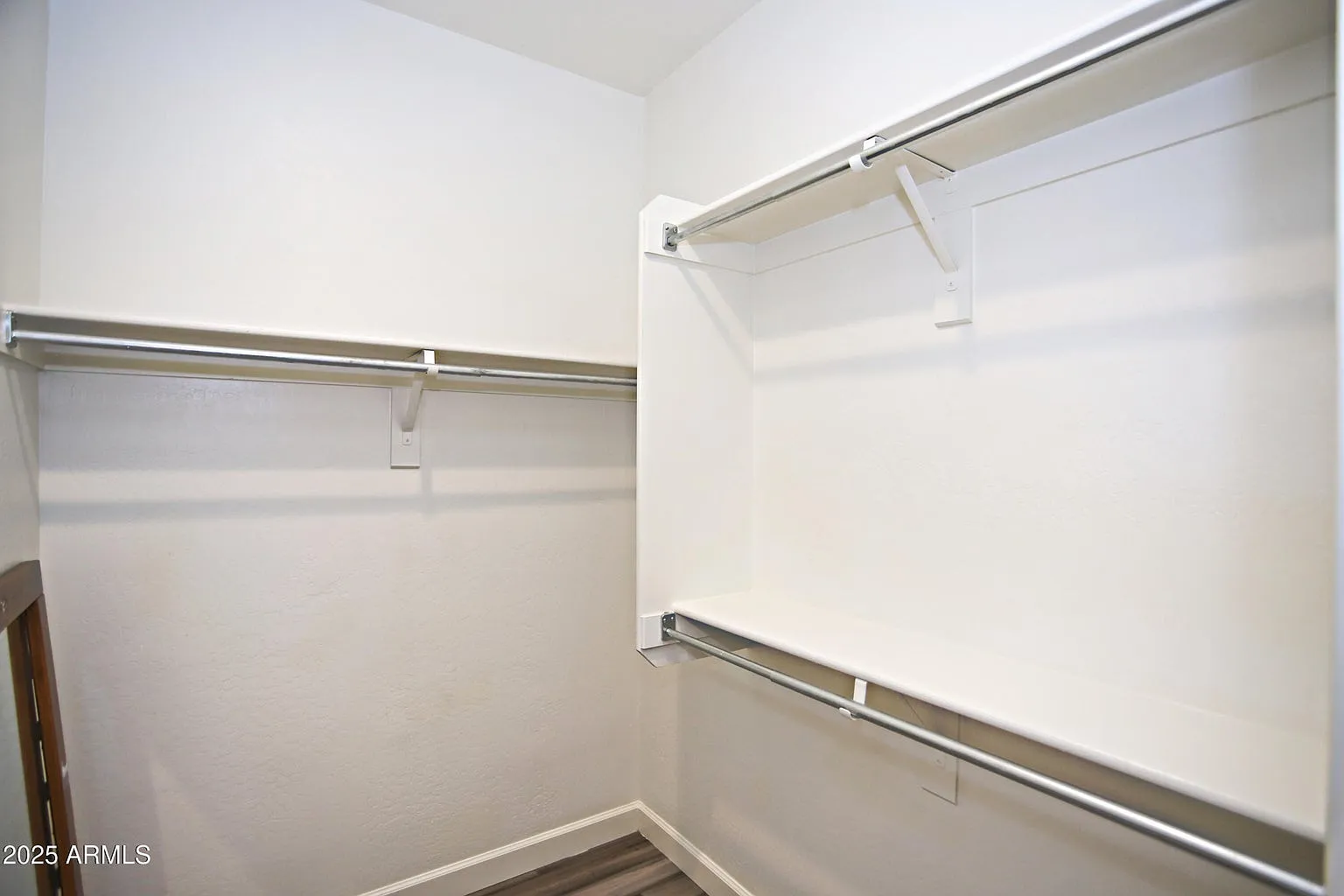 3 bed, 2363 sqft, $2,850 — Photo 4