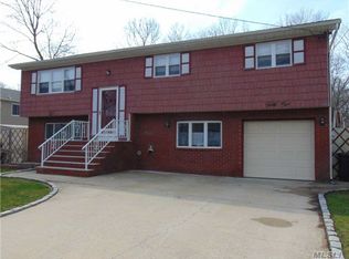 42 Arpage Dr E, Shirley, NY 11967