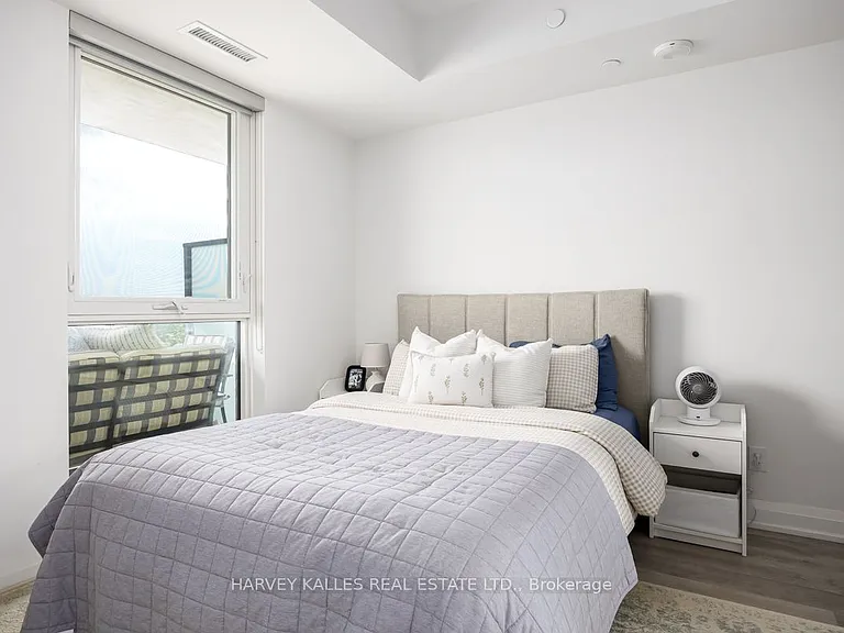 2369 Danforth Ave #710 — Photo 16