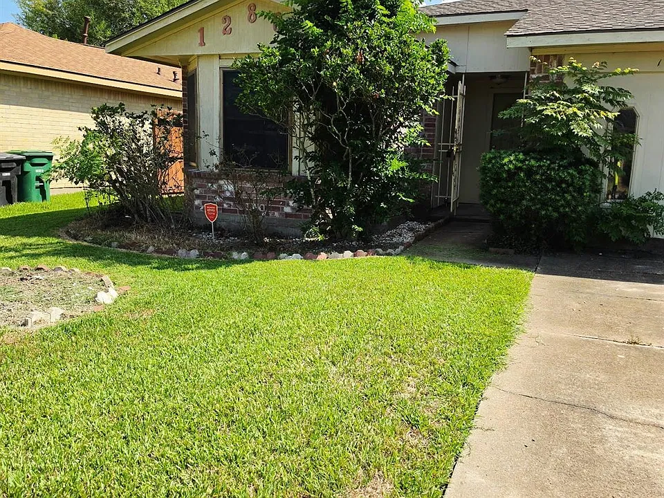 12803 Sandrock Dr