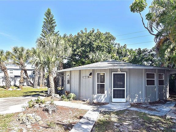 2nd image of 17242 Whitewater Ct