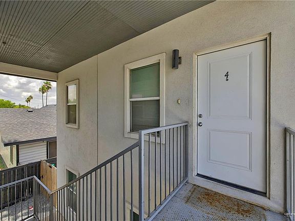 3rd image of 1207 W Kennedy St #4