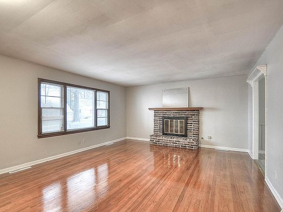 3rd image of 8905 Jarboe St