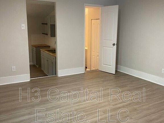 3rd image of 162 Rosin St Unit A