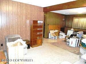 Spacious Family Room