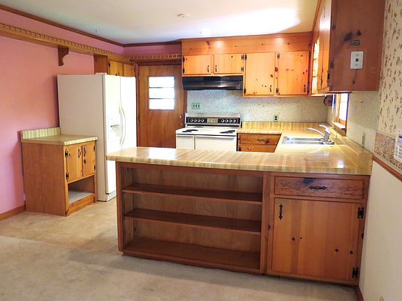 2nd image of 554 Skyview Cir