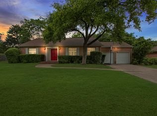519 Green Cove Ln, Dallas, TX 75232