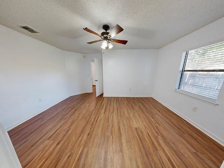 362 Filmore Dr — Photo 17