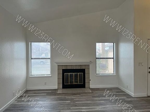 4th image of 37520 Christina Ct