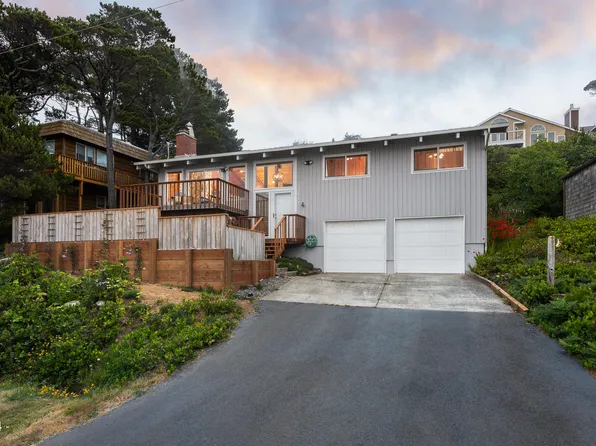 3650 Lincoln Ave, Depoe Bay, OR 97341