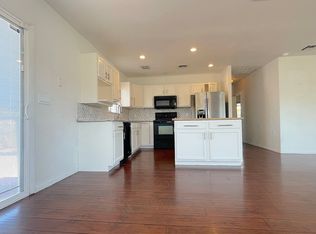 102 Copper St, Henderson, NV 89015