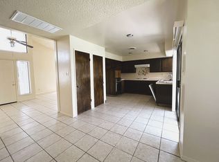 3213 S Real Rd, Bakersfield, CA 93309