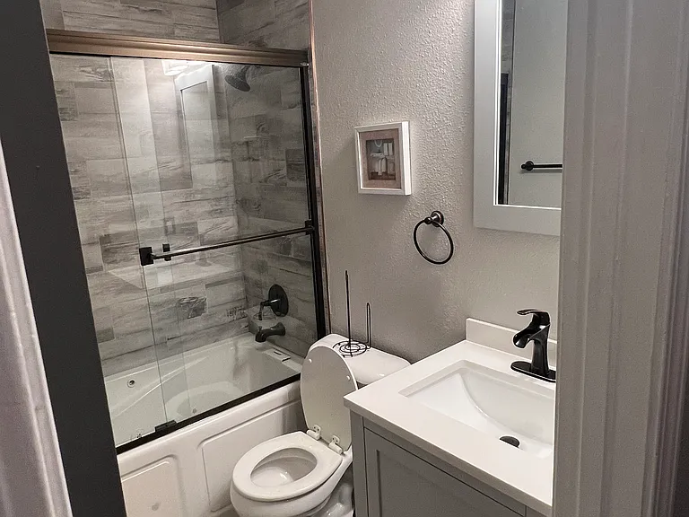 435 Braener Cir — Photo 18