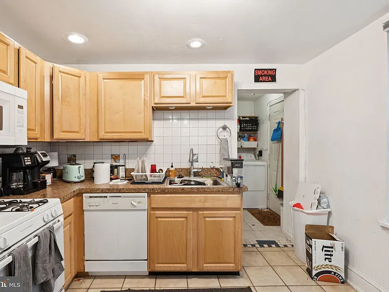 1722 N Willington St — Photo 5