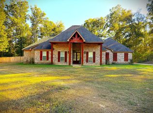 104 Grand Bear Cir, Vicksburg, MS 39183
