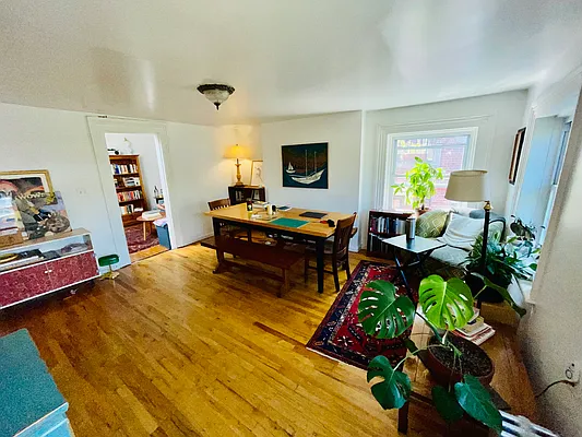 Rented by Fifth & Forever LLC | media 34