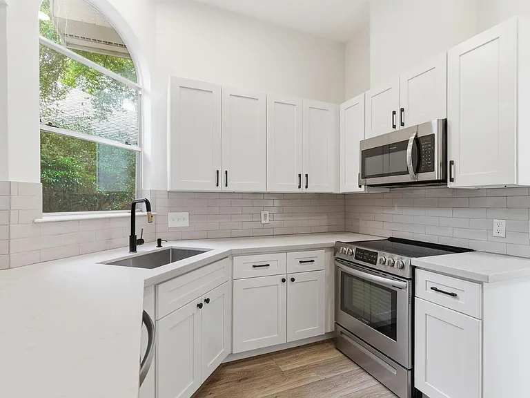 23 Cedar Chase Pl — Photo 13