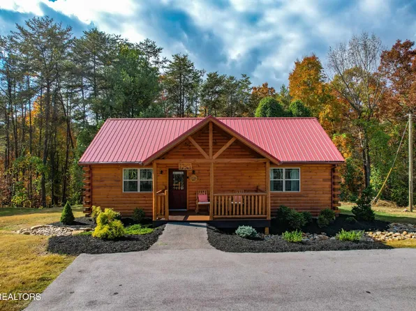 1136 Pinyon Cir, Pigeon Forge, TN 37863