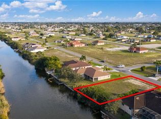 521 NW 8th Ter, Cape Coral, FL 33993