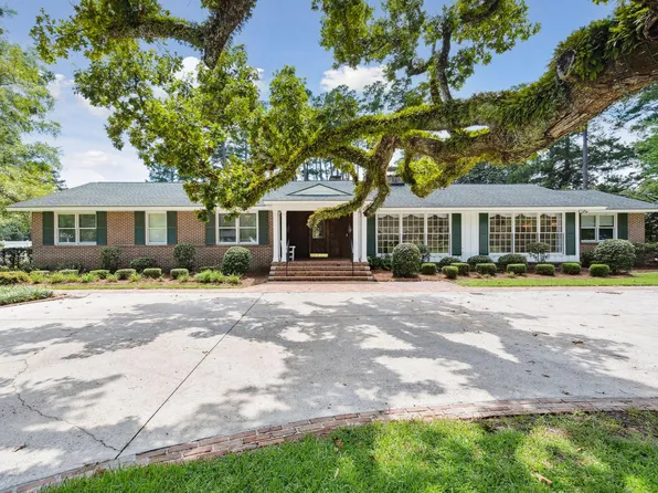 1415 Jasmine Ln, Holly Hill, SC 29059
