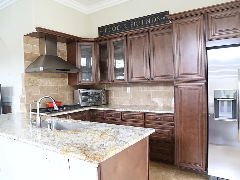 16939 Robins Nest Way — Photo 4