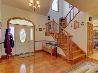5492 Thoman Dr, Spring Grove, PA 17362