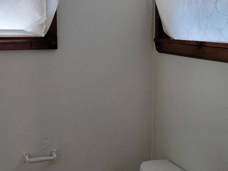 213 Spring St #1 — Photo 9