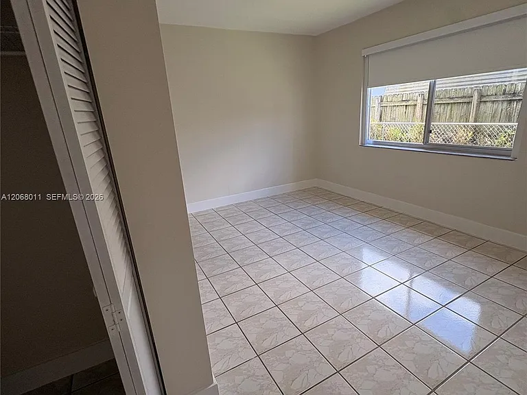 5005 SW 111th Ave #1 — Photo 6