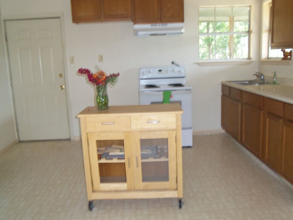 2nd image of 251 Sunburst Ln